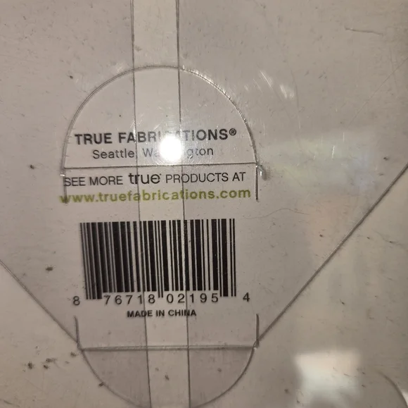 The Big Swig Full Wine Bottle Wine Glass Acrylic - Picture 4 of 4